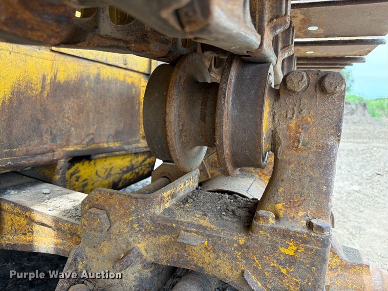 image for item FK3135 1992 Komatsu D68E dozer