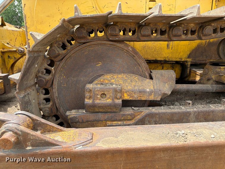 image for item FK3135 1992 Komatsu D68E dozer