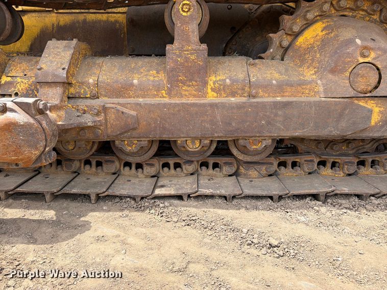 image for item FK3135 1992 Komatsu D68E dozer