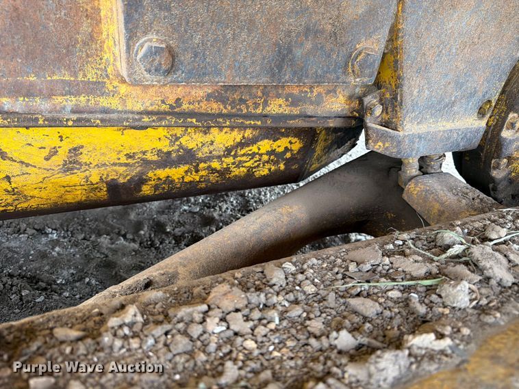 image for item FK3135 1992 Komatsu D68E dozer