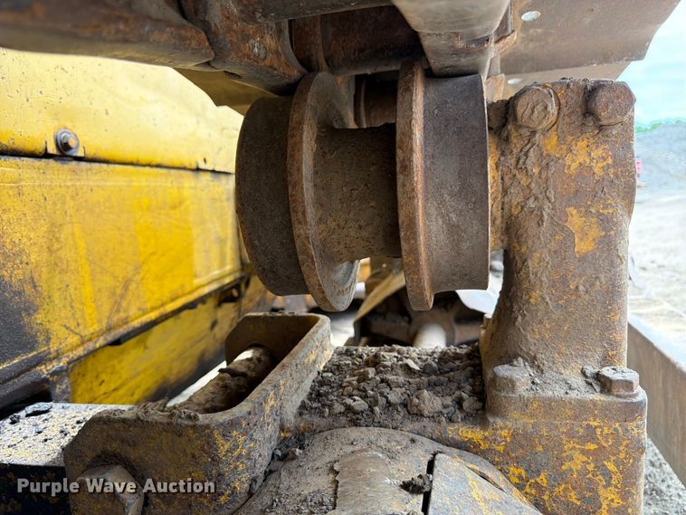 image for item FK3135 1992 Komatsu D68E dozer