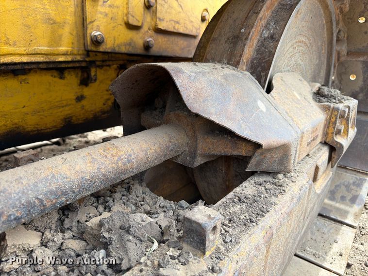 image for item FK3135 1992 Komatsu D68E dozer