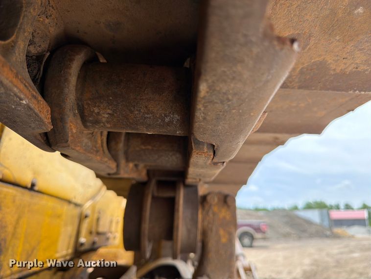 image for item FK3135 1992 Komatsu D68E dozer