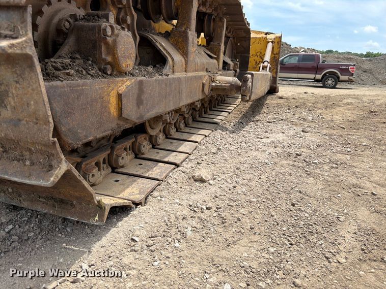 image for item FK3135 1992 Komatsu D68E dozer