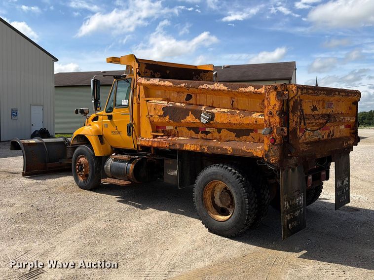 image for item FK4037 2006 International 7400 dump truck