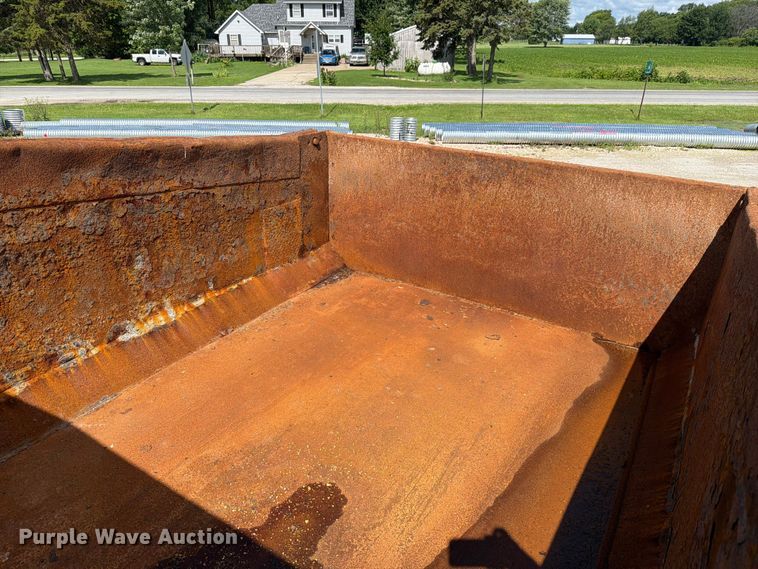 image for item FK4037 2006 International 7400 dump truck