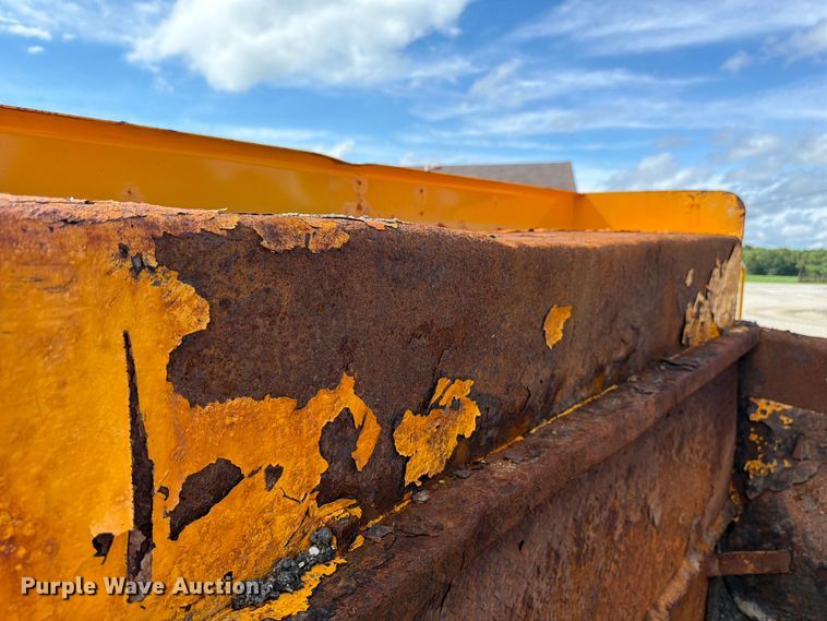 image for item FK4037 2006 International 7400 dump truck