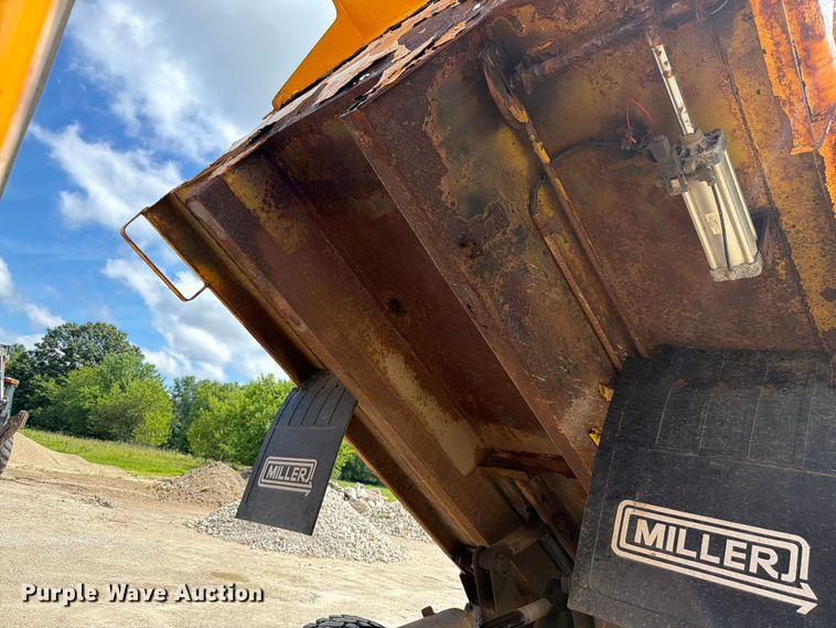 image for item FK4037 2006 International 7400 dump truck