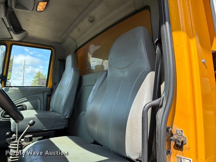 image for item FK4037 2006 International 7400 dump truck