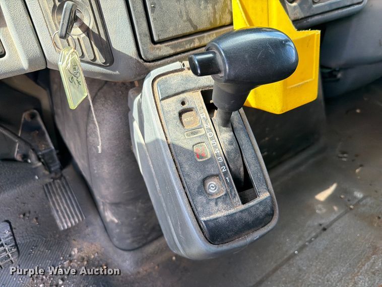 image for item FK4037 2006 International 7400 dump truck