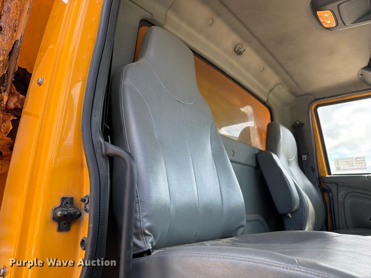 image for item FK4037 2006 International 7400 dump truck