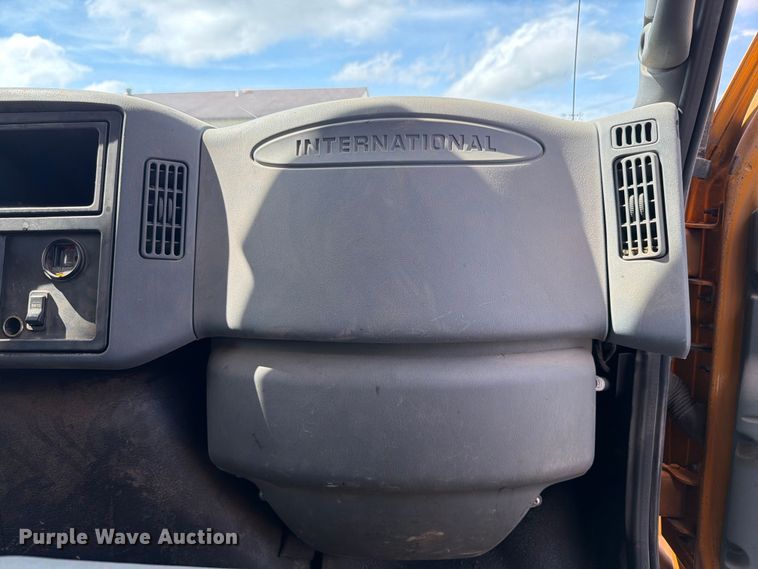 image for item FK4037 2006 International 7400 dump truck