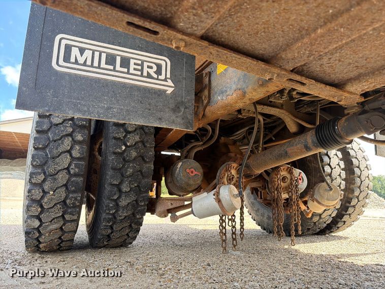 image for item FK4037 2006 International 7400 dump truck