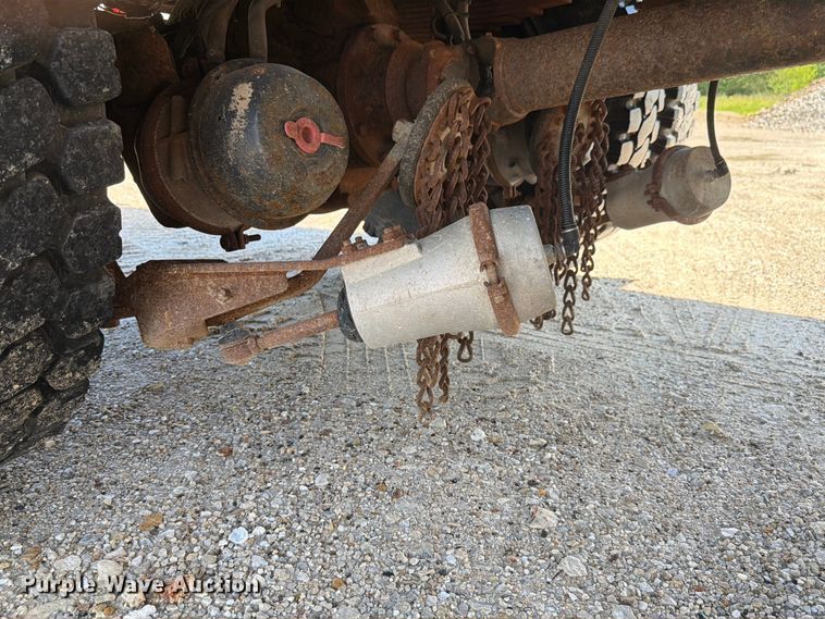 image for item FK4037 2006 International 7400 dump truck