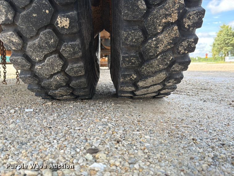 image for item FK4037 2006 International 7400 dump truck