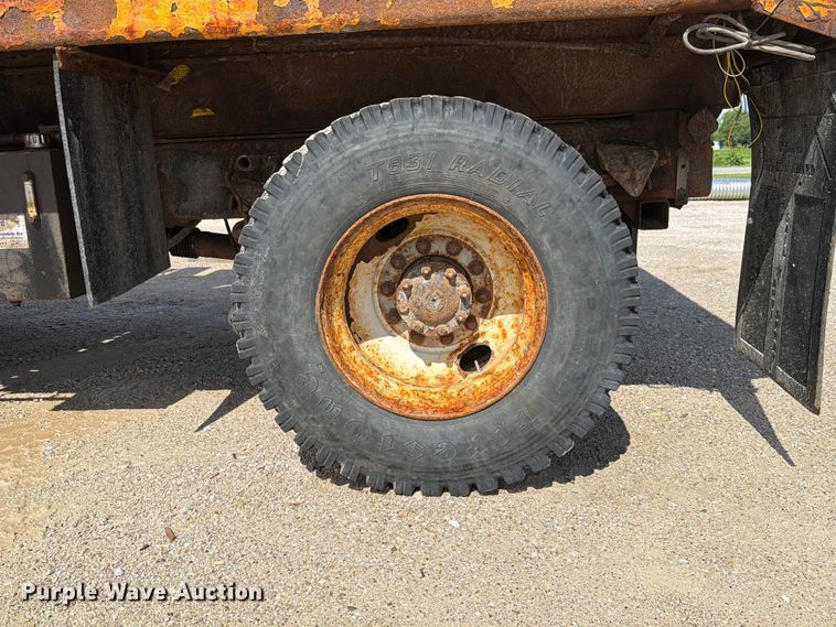 image for item FK4037 2006 International 7400 dump truck