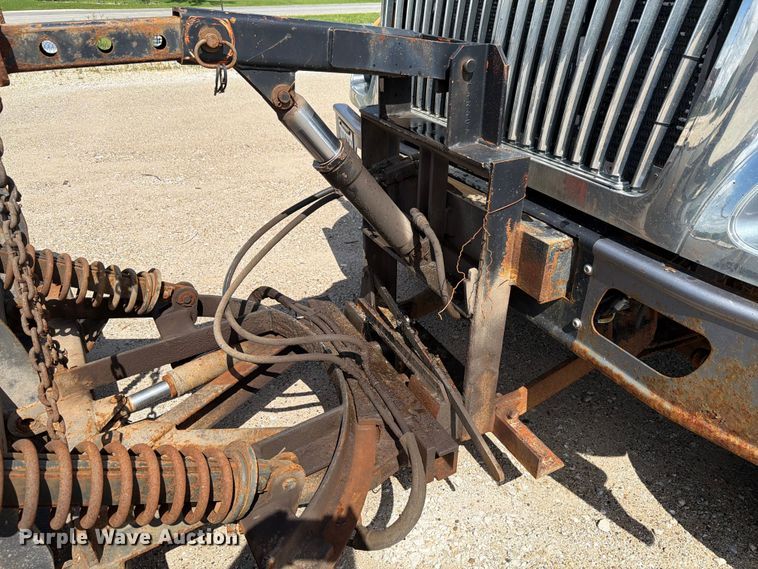 image for item FK4037 2006 International 7400 dump truck