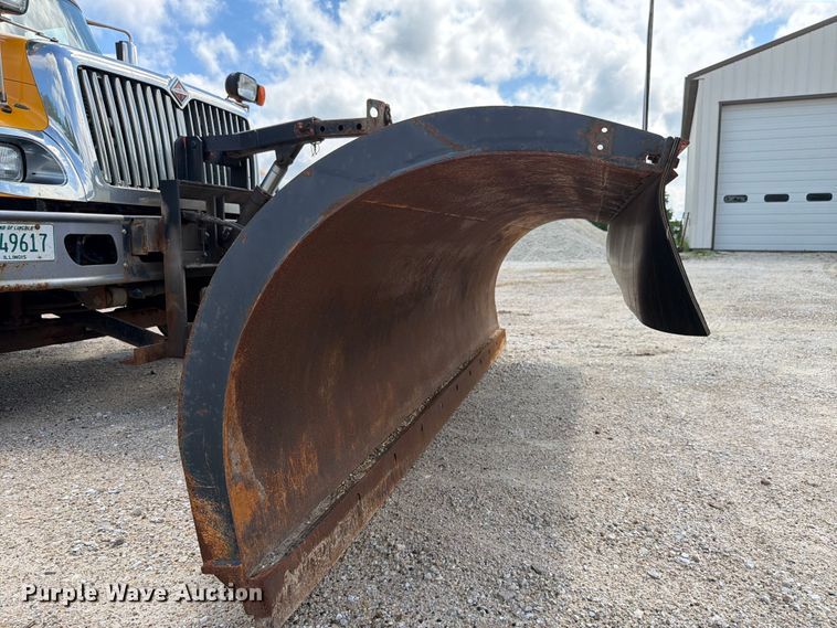 image for item FK4037 2006 International 7400 dump truck