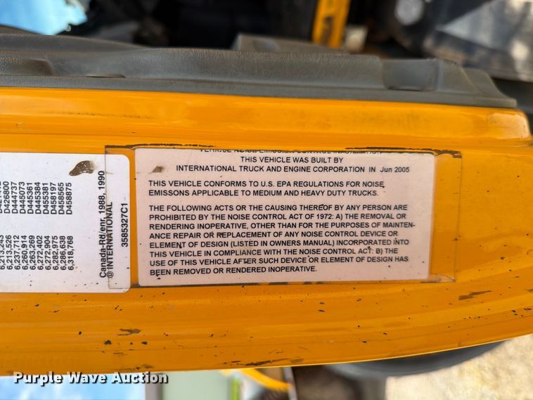 image for item FK4037 2006 International 7400 dump truck