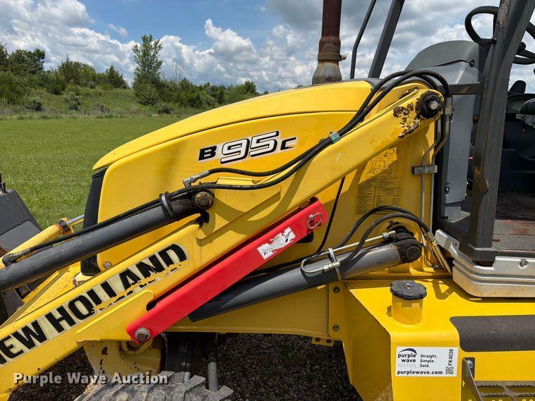 image for item FK4038 2013 New Holland B95c backhoe