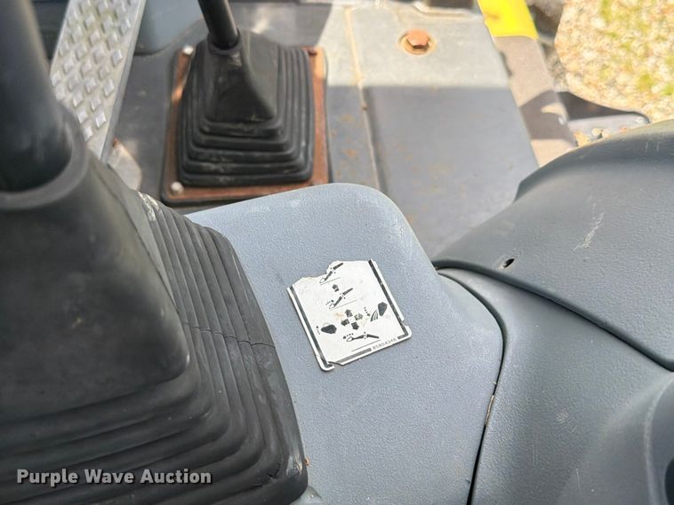 image for item FK4038 2013 New Holland B95c backhoe