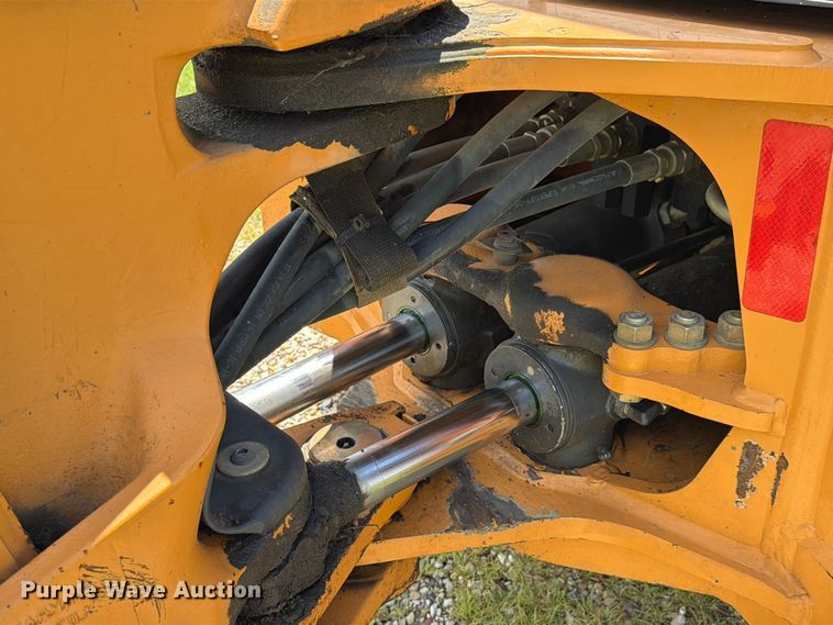 image for item FK4039 2013 Case 580 Super N backhoe