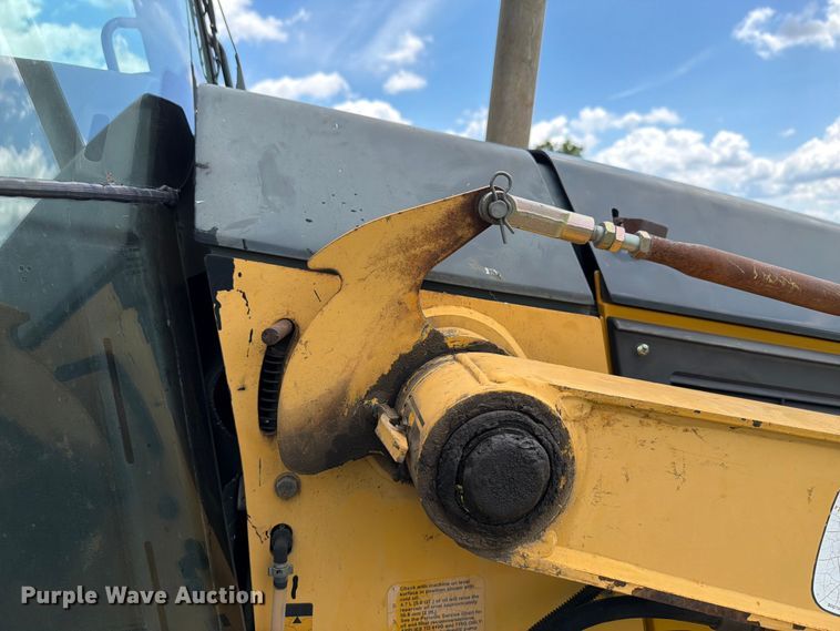 image for item FK4040 2006 John Deere 310G backhoe