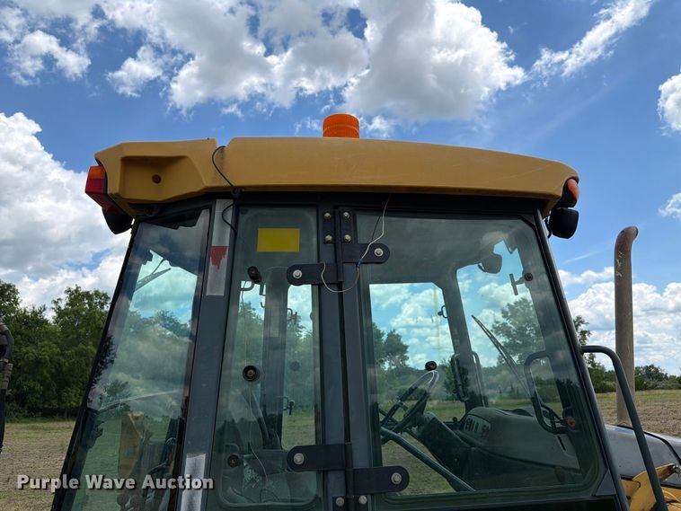 image for item FK4040 2006 John Deere 310G backhoe