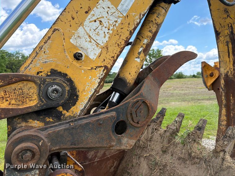 image for item FK4040 2006 John Deere 310G backhoe