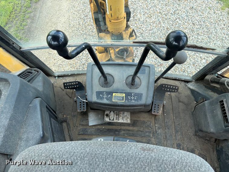 image for item FK4040 2006 John Deere 310G backhoe