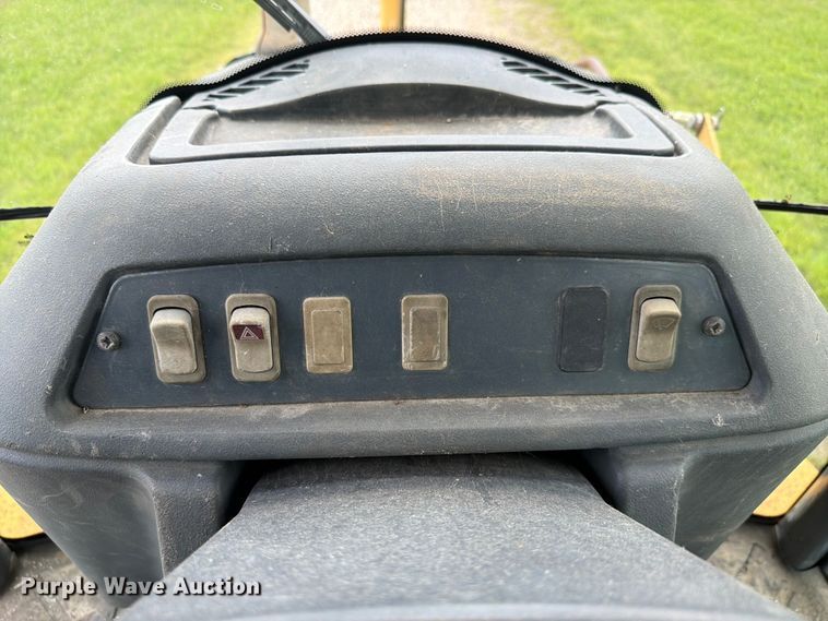 image for item FK4040 2006 John Deere 310G backhoe