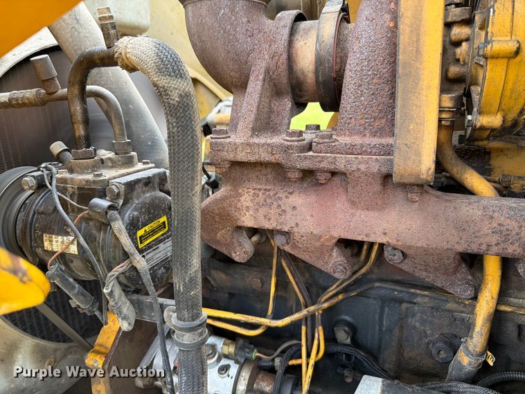 image for item FK4040 2006 John Deere 310G backhoe