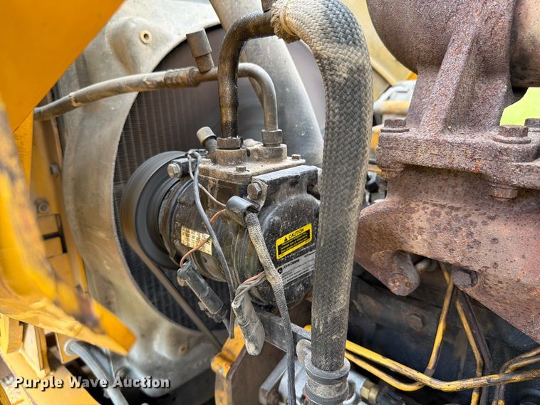image for item FK4040 2006 John Deere 310G backhoe