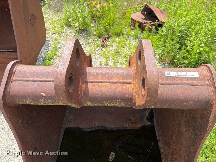 image for item FK4042 (8) excavator buckets