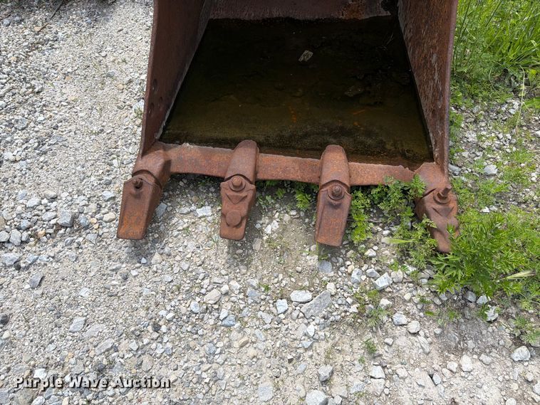 image for item FK4042 (8) excavator buckets