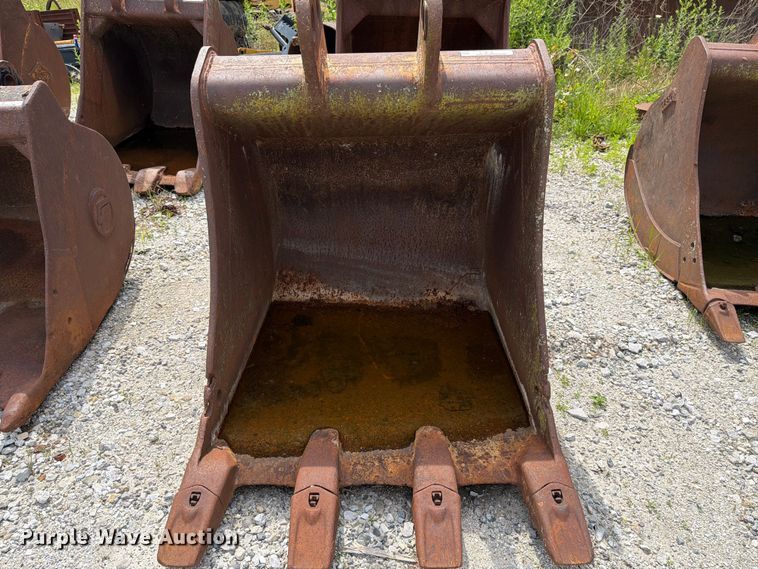 image for item FK4042 (8) excavator buckets