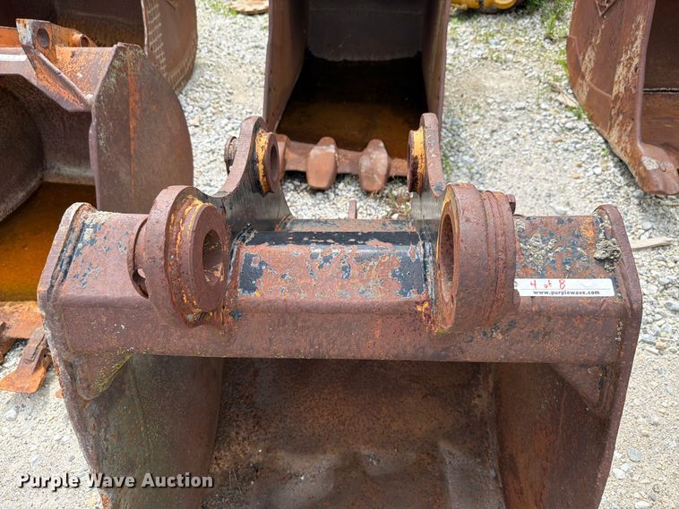 image for item FK4042 (8) excavator buckets