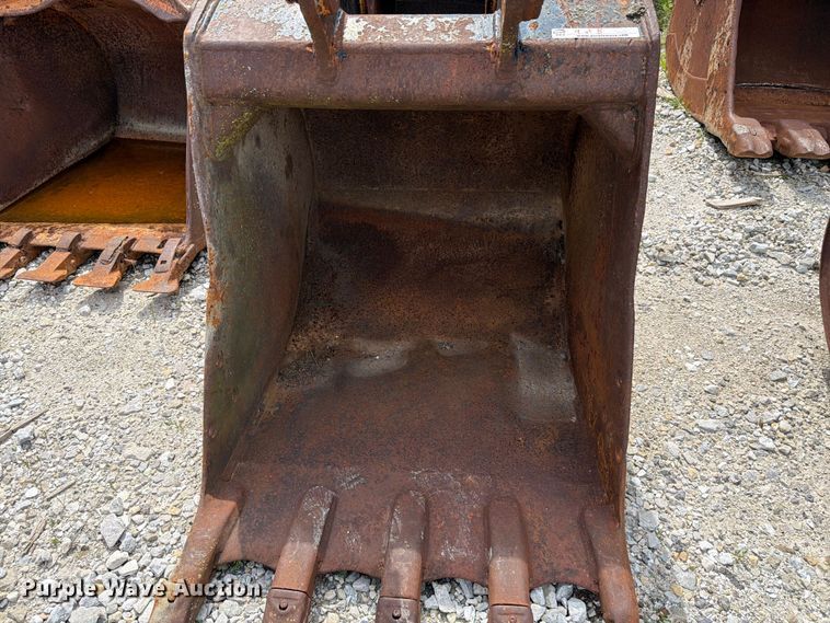 image for item FK4042 (8) excavator buckets