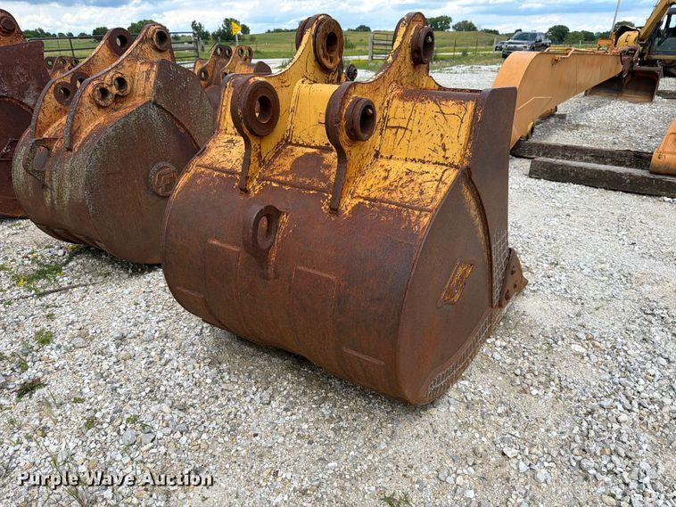 image for item FK4042 (8) excavator buckets