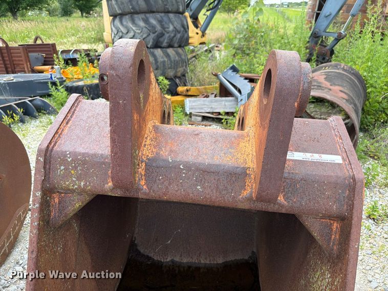 image for item FK4042 (8) excavator buckets