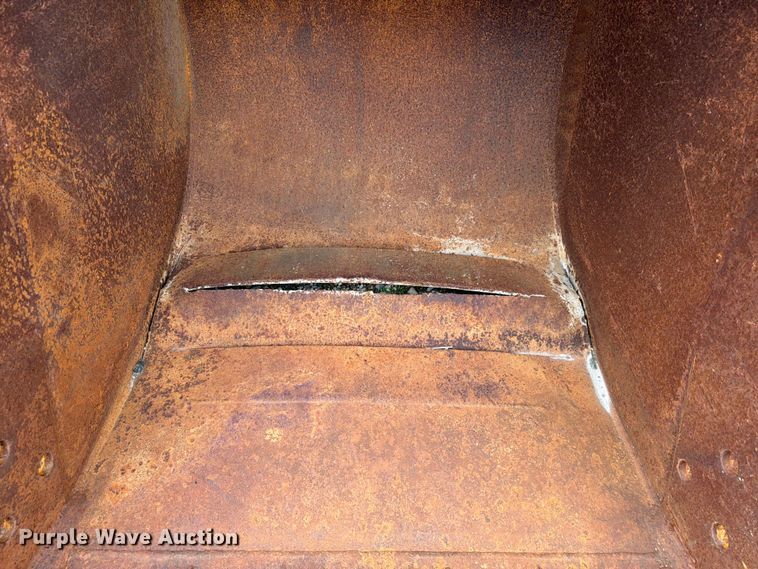 image for item FK4042 (8) excavator buckets