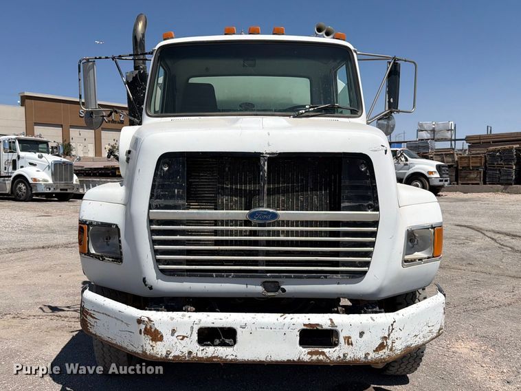 image for item FK4516 1991 Ford LA8000 water truck