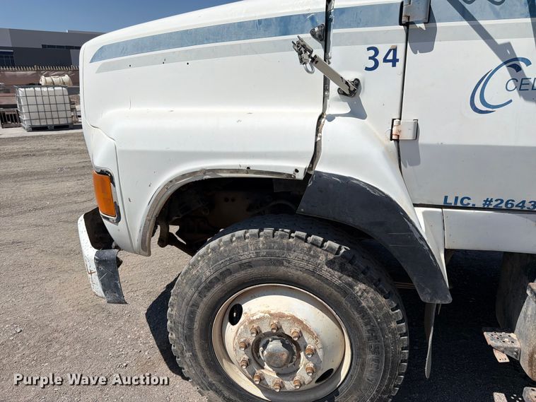 image for item FK4516 1991 Ford LA8000 water truck