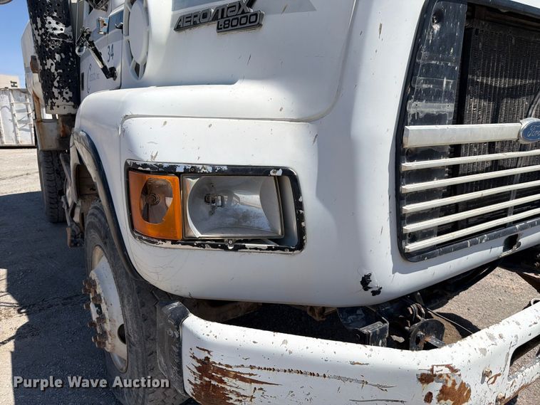 image for item FK4516 1991 Ford LA8000 water truck
