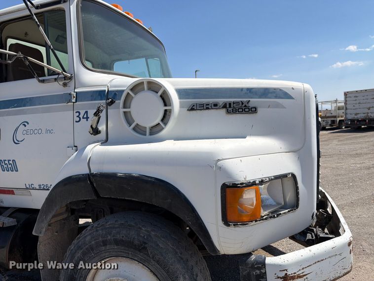 image for item FK4516 1991 Ford LA8000 water truck