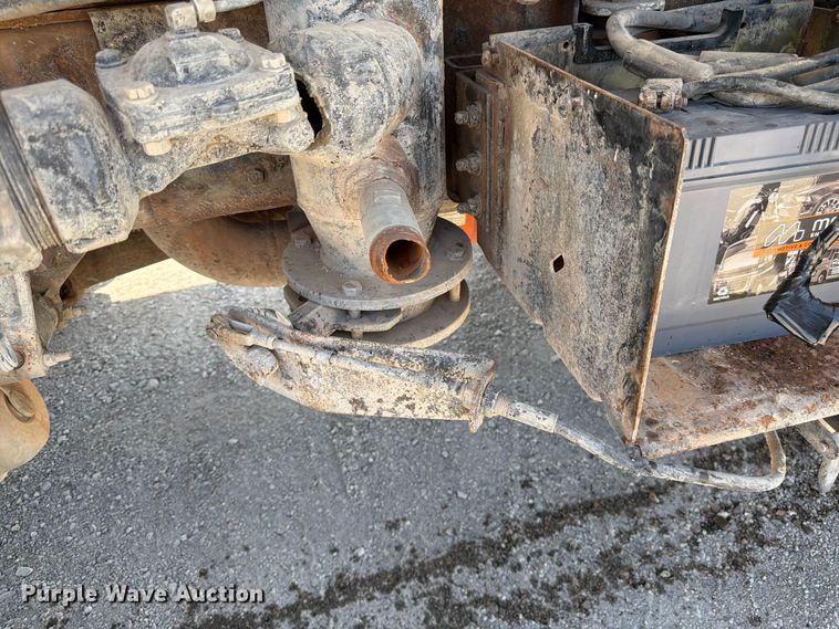 image for item FK4516 1991 Ford LA8000 water truck