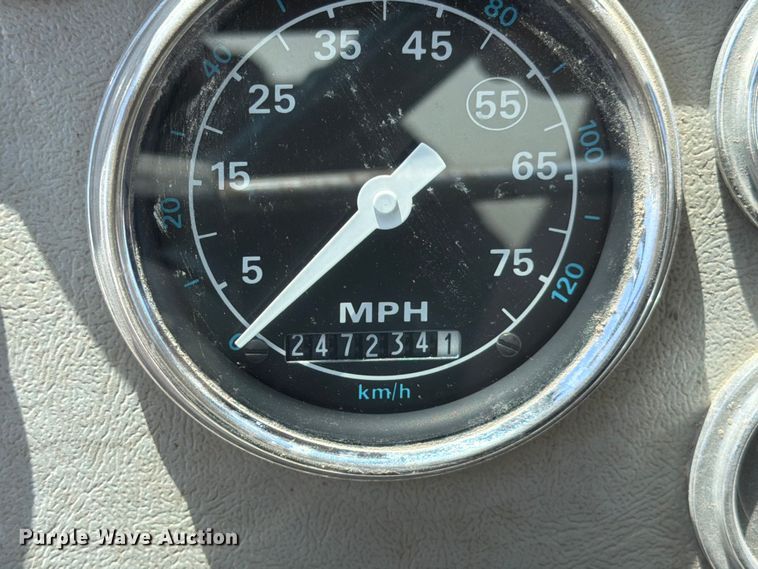 image for item FK4516 1991 Ford LA8000 water truck