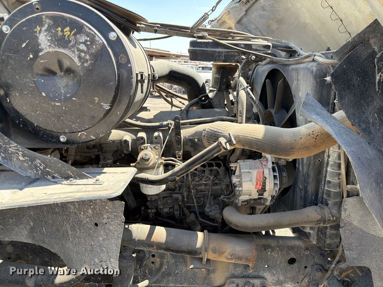 image for item FK4516 1991 Ford LA8000 water truck