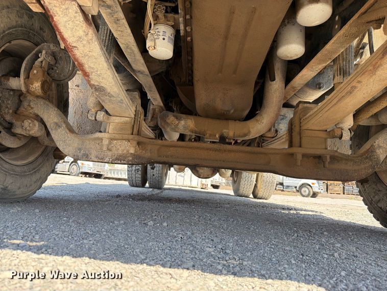 image for item FK4516 1991 Ford LA8000 water truck