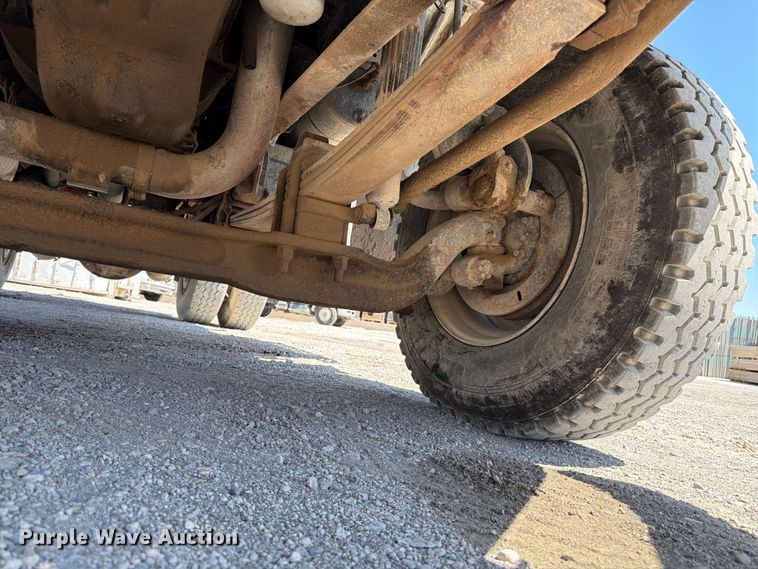 image for item FK4516 1991 Ford LA8000 water truck